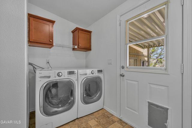 1550 W 20th Street 25, Rosamond, CA 93560