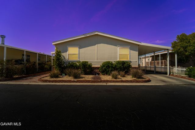 1550 W 20th Street 25, Rosamond, CA 93560