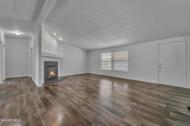 1550 W 20th Street 25, Rosamond, CA 93560