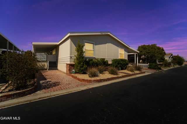 1550 W 20th Street 25, Rosamond, CA 93560