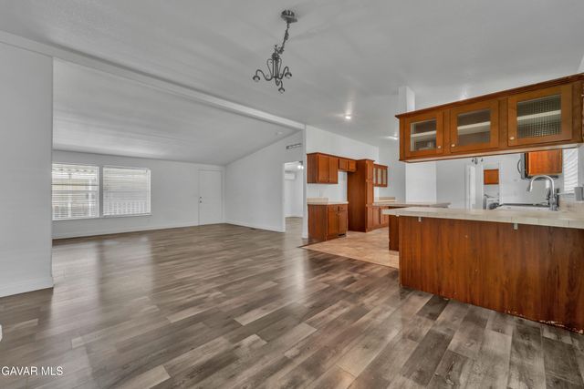 1550 W 20th Street 25, Rosamond, CA 93560