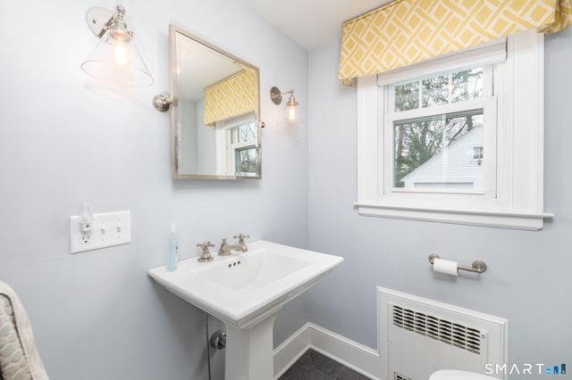 23 Hillcrest Avenue, Wethersfield, CT 06109