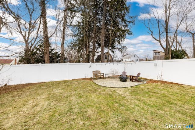 23 Hillcrest Avenue, Wethersfield, CT 06109