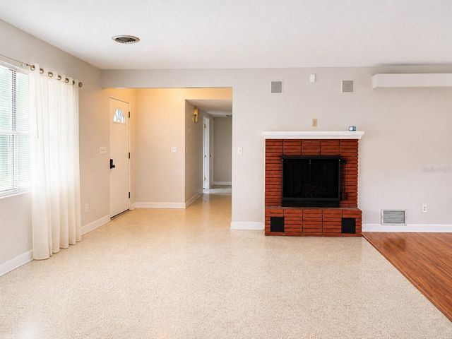 1675 DE LEON STREET, Oviedo, FL 32765