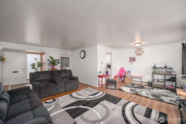 406 Biggs Road, Moses Lake, WA 98837