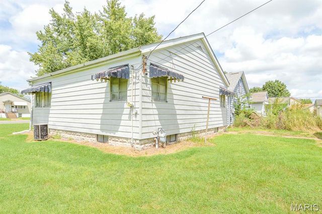620 N 3rd Street, Dupo, IL 62239