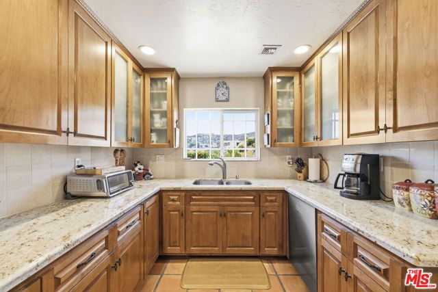 51 Flintlock Lane, Bell Canyon, CA 91307