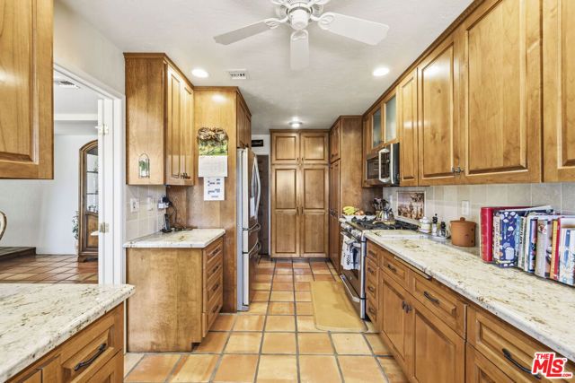 51 Flintlock Lane, Bell Canyon, CA 91307