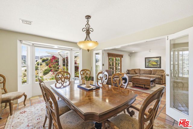 51 Flintlock Lane, Bell Canyon, CA 91307