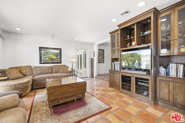 51 Flintlock Lane, Bell Canyon, CA 91307