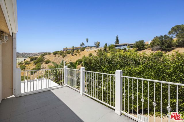 51 Flintlock Lane, Bell Canyon, CA 91307
