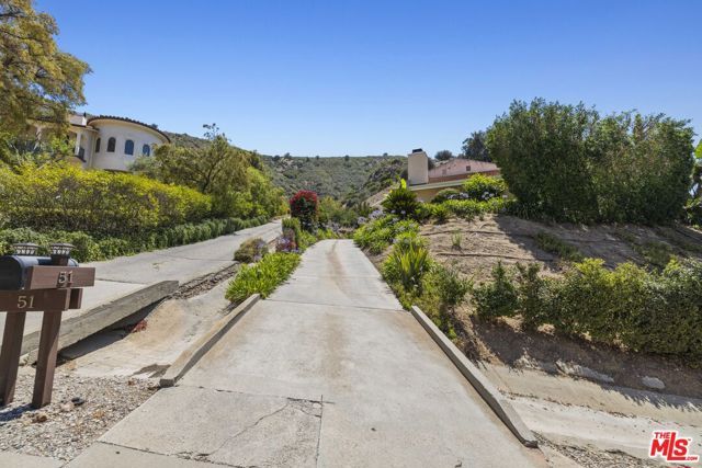 51 Flintlock Lane, Bell Canyon, CA 91307