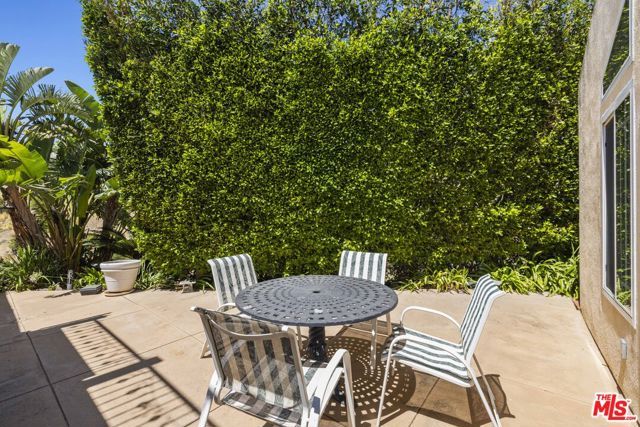 51 Flintlock Lane, Bell Canyon, CA 91307