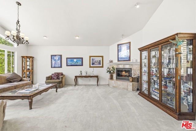 51 Flintlock Lane, Bell Canyon, CA 91307