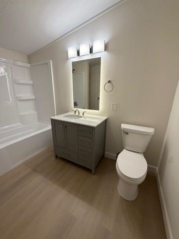 11145 Riley Road, Green Lake Twp, MI 49643