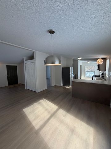 11145 Riley Road, Green Lake Twp, MI 49643