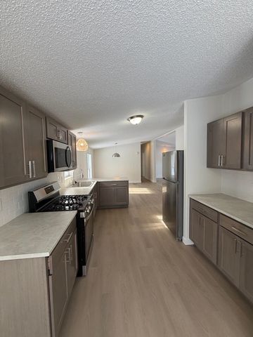 11145 Riley Road, Green Lake Twp, MI 49643