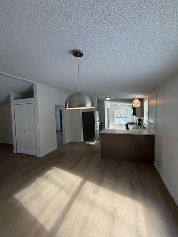 11145 Riley Road, Green Lake Twp, MI 49643