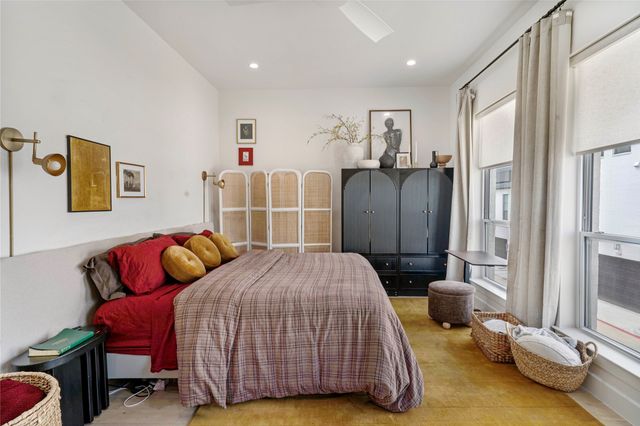 130 Garden Court W, Arlington, TX 76013