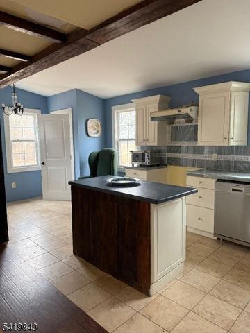 2 Barkers Mill Rd, Independence Twp., NJ 07840