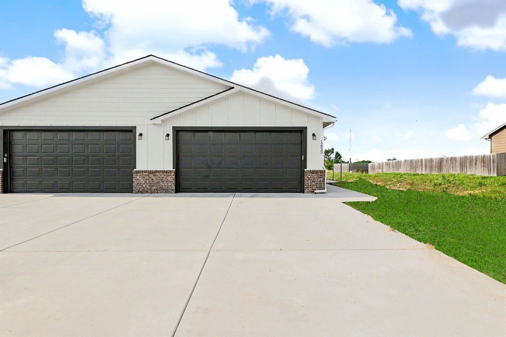 12833 W Red Rock St, Wichita, KS 67235