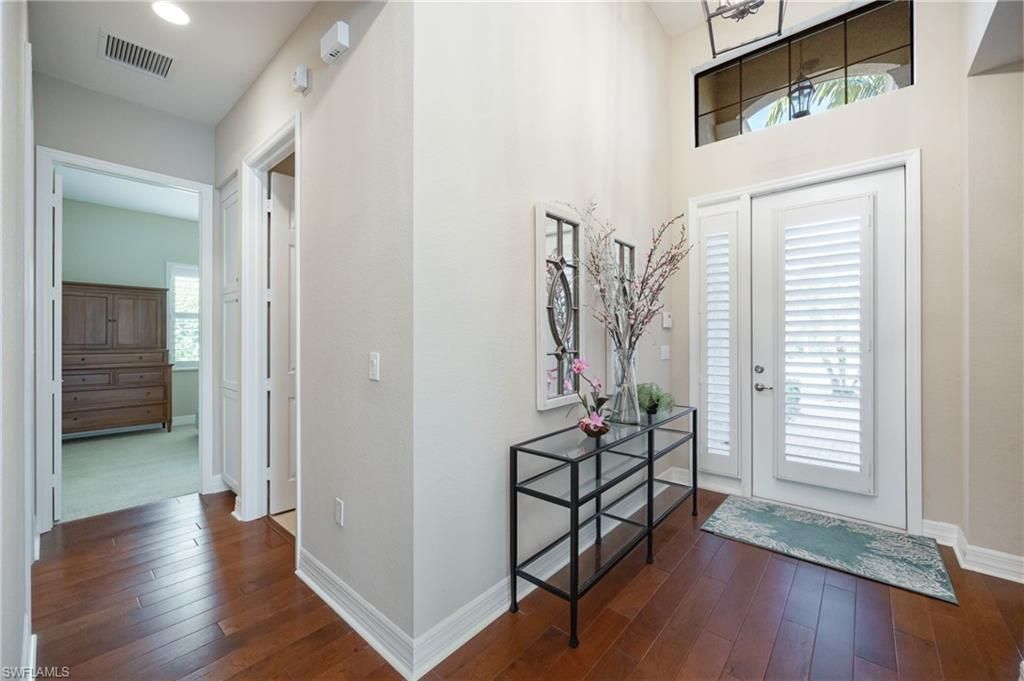 13736 Luna DR, NAPLES, FL 34109 — photo 2