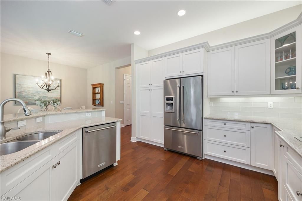 13736 Luna DR, NAPLES, FL 34109 — photo 5