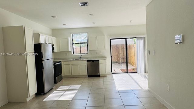 1220 NE 5th Ct, Florida City, FL 33034