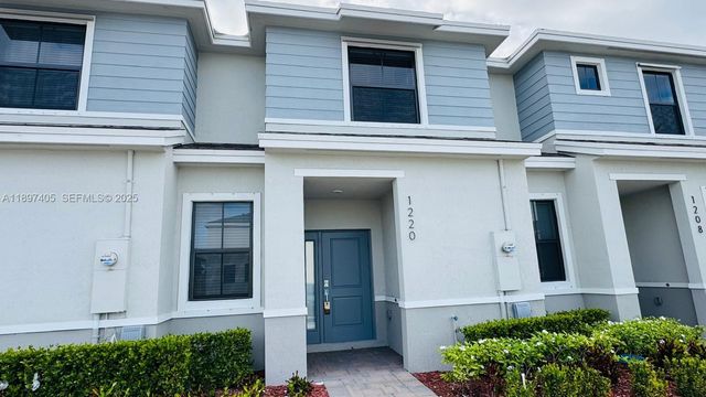 1220 NE 5th Ct, Florida City, FL 33034