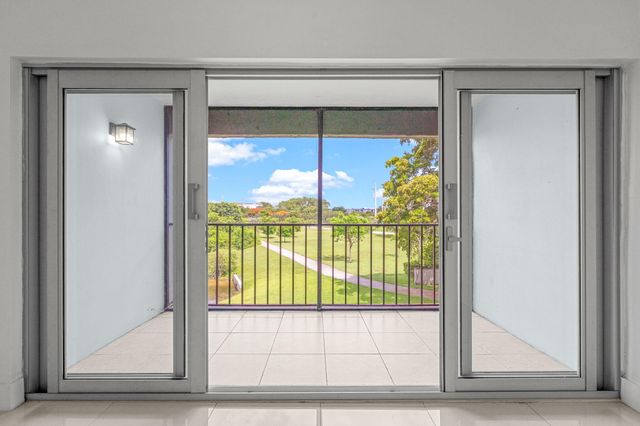 9170 Fontainebleau Boulevard 301, Miami, FL 33172