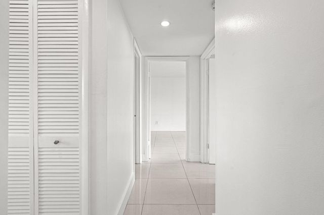 9170 Fontainebleau Boulevard 301, Miami, FL 33172