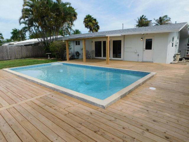 1721 SW 5th Street, Fort Lauderdale, FL 33312