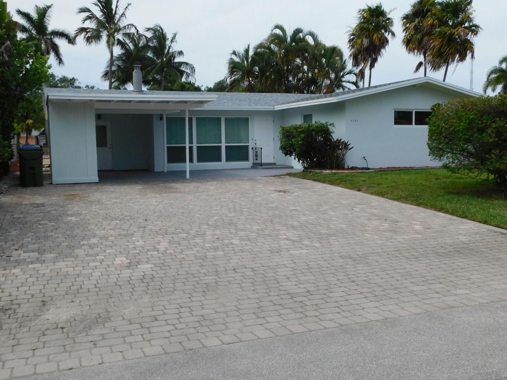 1721 SW 5th Street, Fort Lauderdale, FL 33312