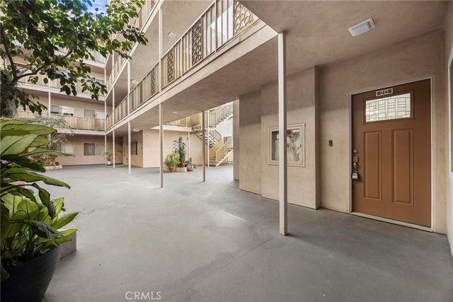 1635 E Ocean D2, Long Beach, CA 90802