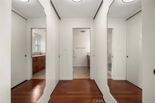 1635 E Ocean D2, Long Beach, CA 90802