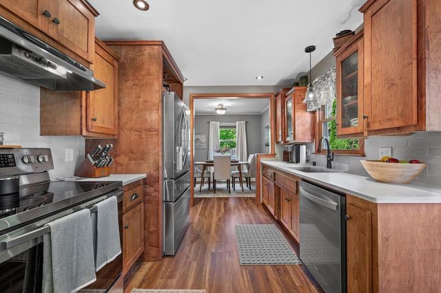 N93W6240 Arbor DRIVE, Cedarburg, WI 53012