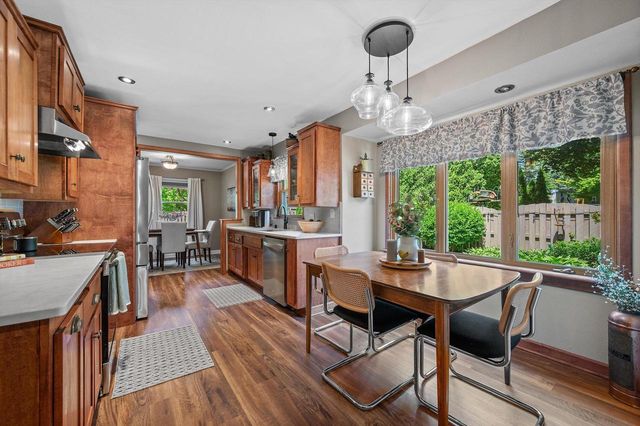 N93W6240 Arbor DRIVE, Cedarburg, WI 53012