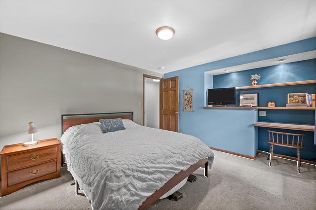 N93W6240 Arbor DRIVE, Cedarburg, WI 53012