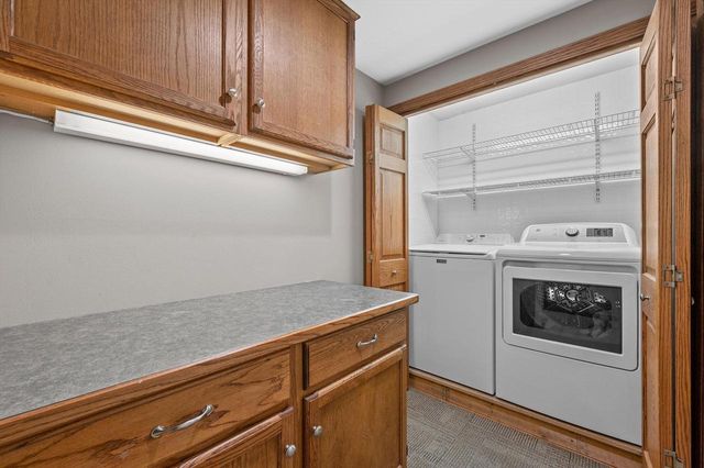 N93W6240 Arbor DRIVE, Cedarburg, WI 53012