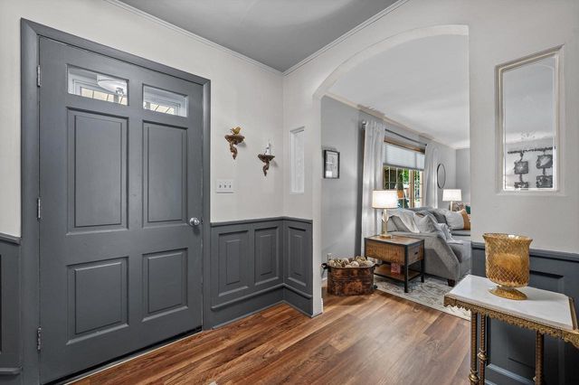 N93W6240 Arbor DRIVE, Cedarburg, WI 53012