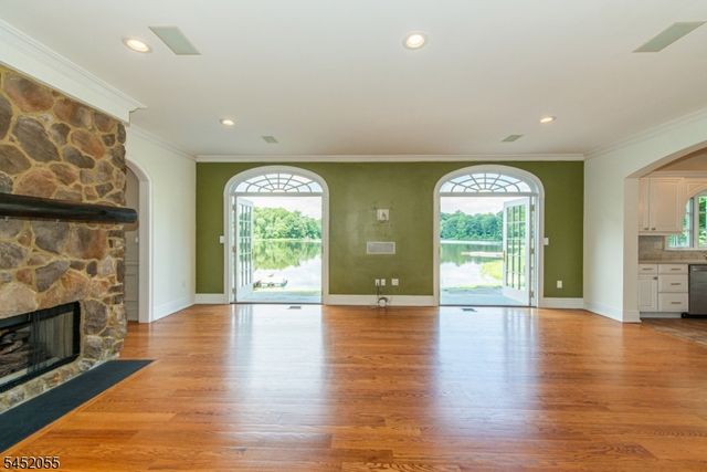 11 N Pocono Rd, Mountain Lakes Boro, NJ 07046