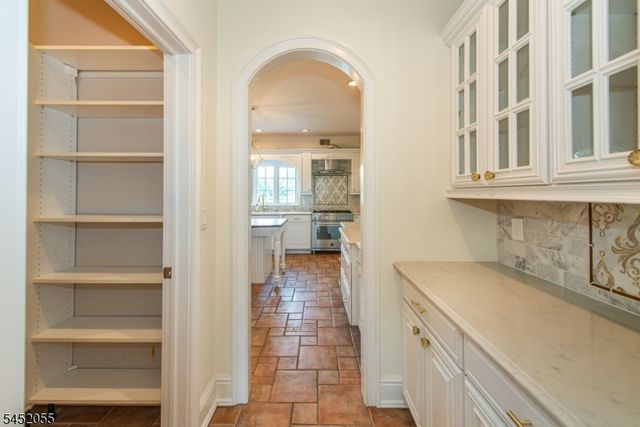 11 N Pocono Rd, Mountain Lakes Boro, NJ 07046