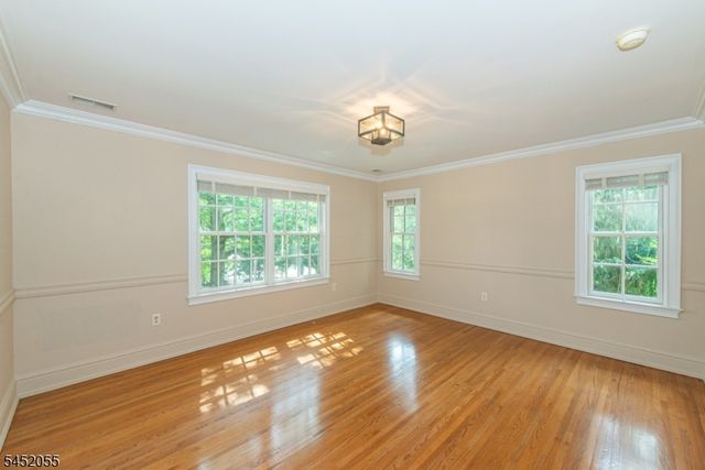 11 N Pocono Rd, Mountain Lakes Boro, NJ 07046