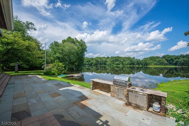 11 N Pocono Rd, Mountain Lakes Boro, NJ 07046