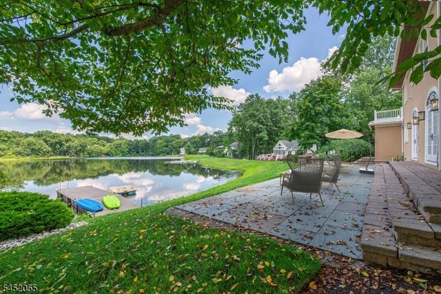 11 N Pocono Rd, Mountain Lakes Boro, NJ 07046