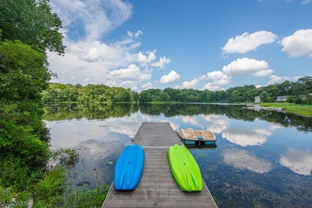 11 N Pocono Rd, Mountain Lakes Boro, NJ 07046