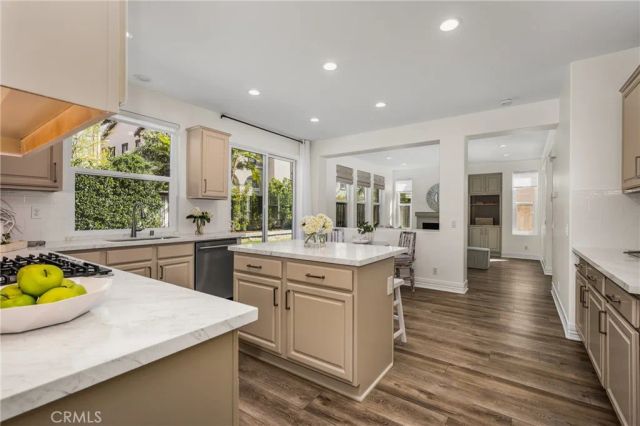 2981 Humeston, Tustin, CA 92782