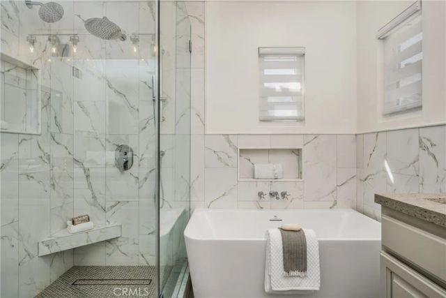 2981 Humeston, Tustin, CA 92782