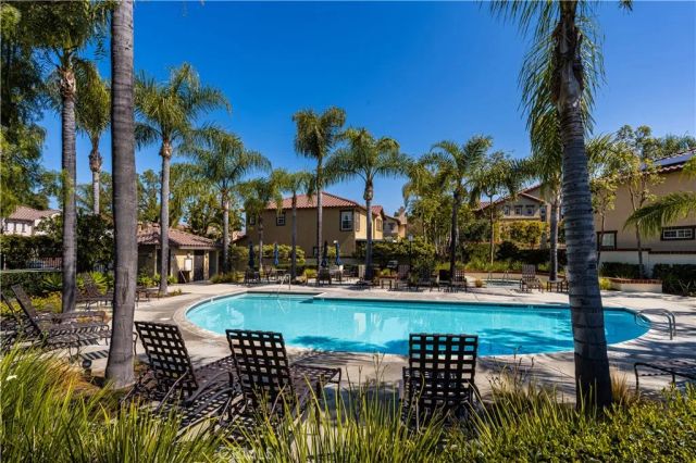 2981 Humeston, Tustin, CA 92782