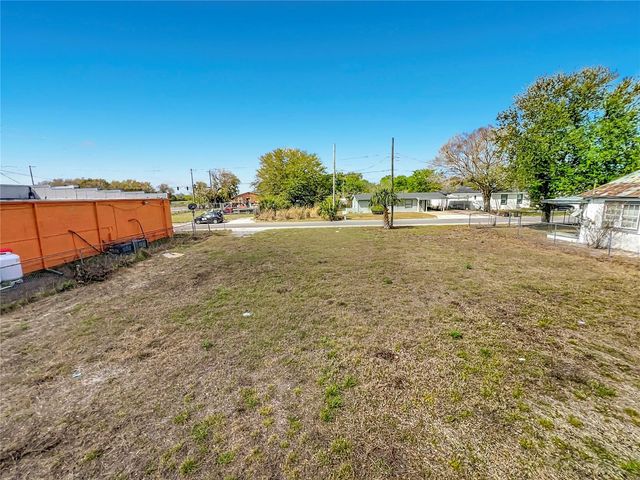 2471 GREENWAY STREET, Sanford, FL 32771